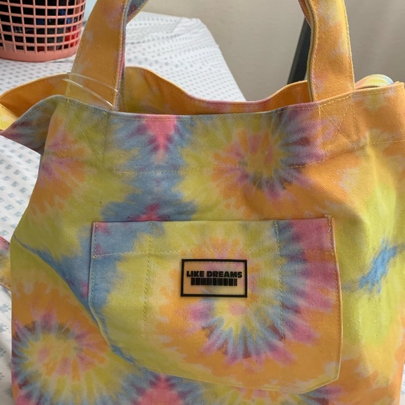 NWT like dream tie dye bag. - Picture 2 of 3